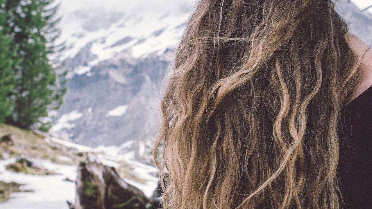 How to prolong the lifespan of your loose wave hair?