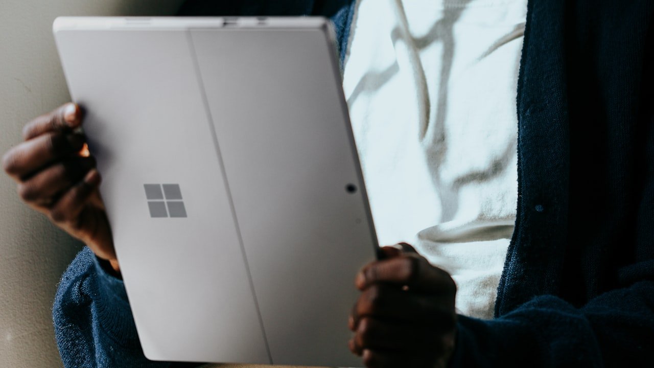 A Guide for Choosing the Best Industrial or Commercial Tablet