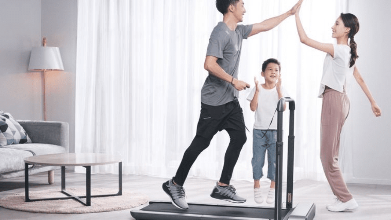 What are Certain Key Specifications of the Kingsmith Foldable Treadmill?